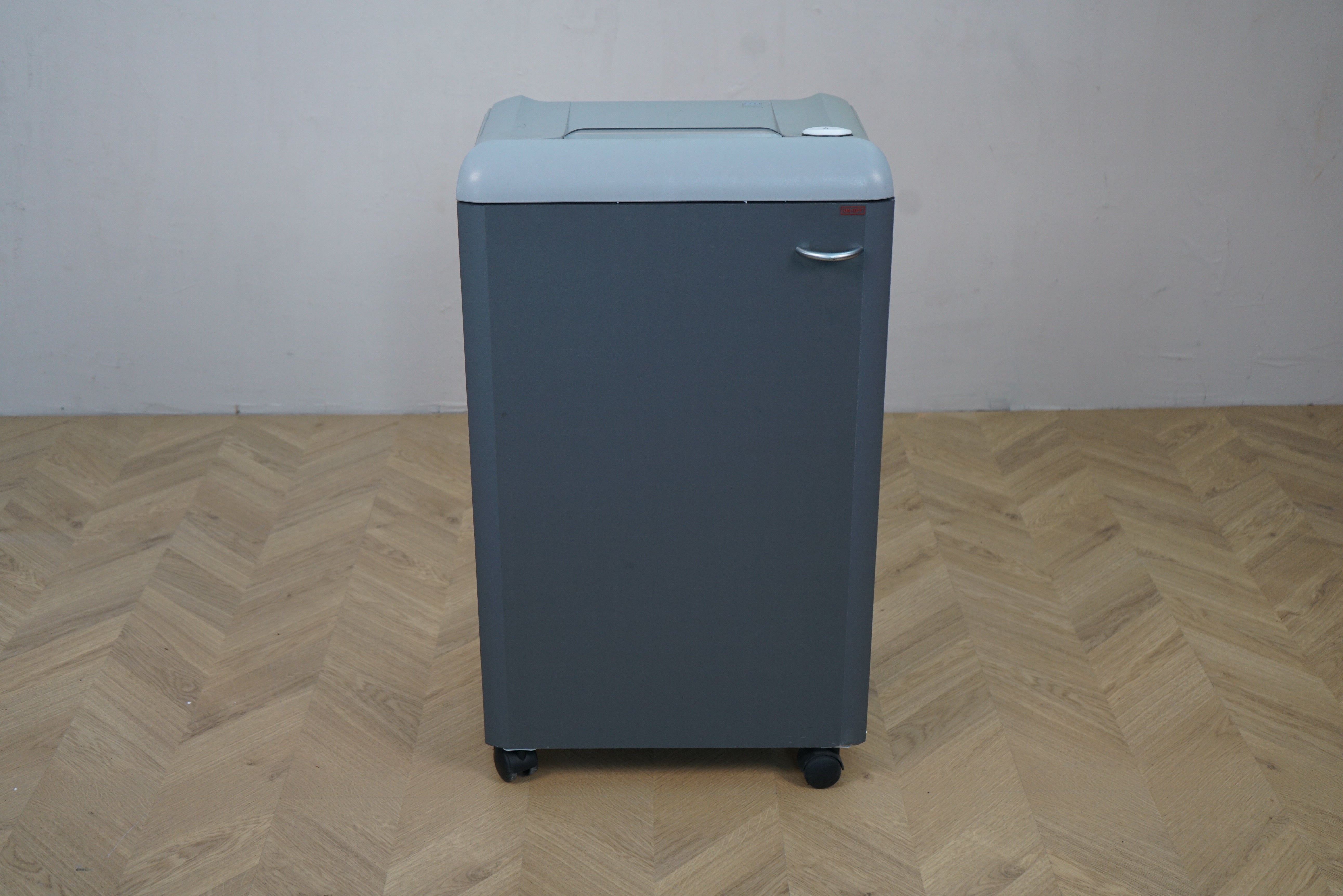 Fellowes 3140C makulator set forfra – professionel makuleringsmaskine til kontor